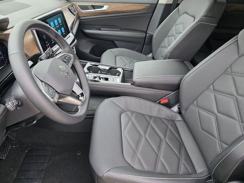 New 2026 Volkswagen Atlas SE image 9