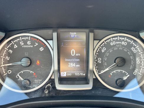 Used 2023 Toyota Tacoma SR5 image 33