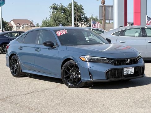 Used 2025 Honda Civic Sport image 2