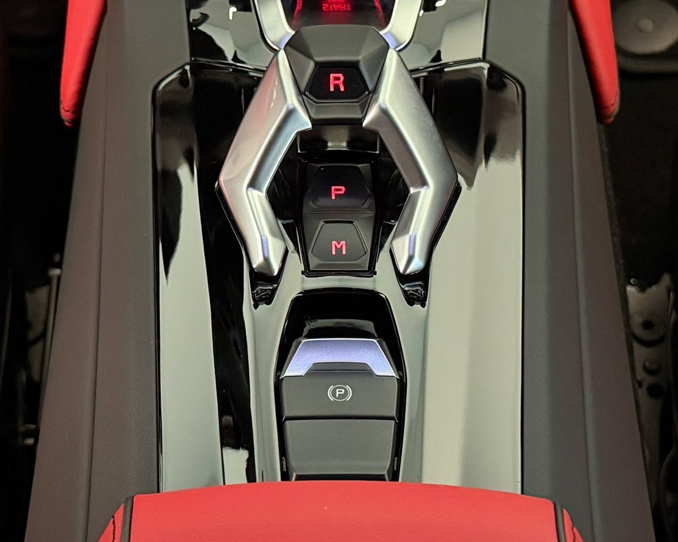 Used 2022 Lamborghini Huracan EVO RWD image 29