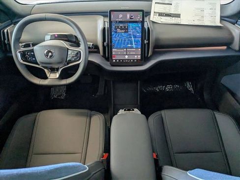 New 2025 Volvo EX30 Plus w/ Protection Package Premier image 11