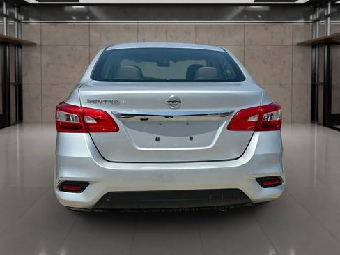 Used 2019 Nissan Sentra S FWD image 17