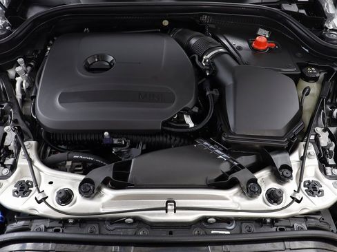 Certified 2025 MINI Cooper S image 22