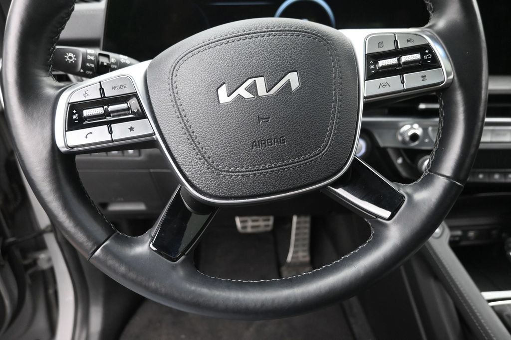 Used 2023 Kia Telluride SX Prestige X-Line AWD/4WD image 17