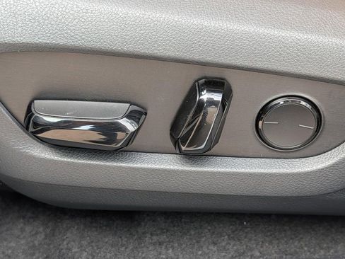 New 2026 Lexus RX 450h AWD image 15