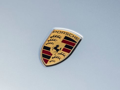 Certified 2026 Porsche Macan AWD/4WD image 17
