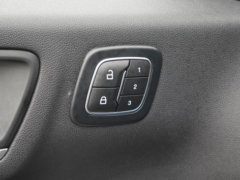 Certified 2025 Ford Escape Platinum AWD/4WD image 35
