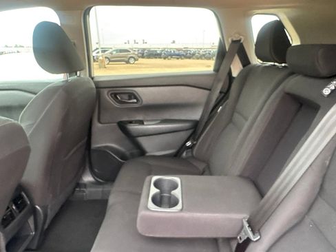 Used 2024 Nissan Rogue S AWD/4WD image 38