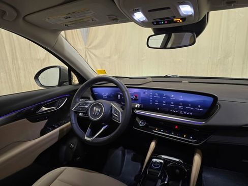 Used 2025 Buick Envision Preferred image 35