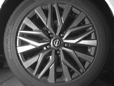 Used 2025 Nissan Altima 2.5 SV FWD image 15