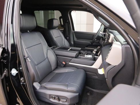 New 2026 Toyota Tundra Platinum AWD/4WD image 28