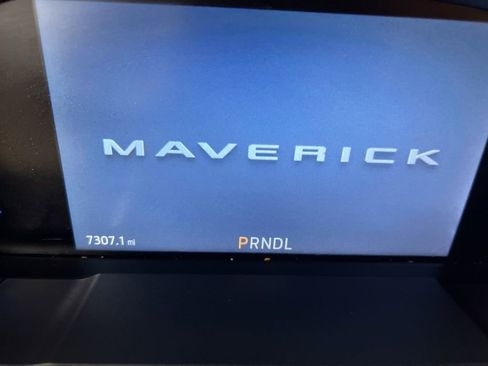 Used 2025 Ford Maverick XL w/ Equipment Group 102A image 14