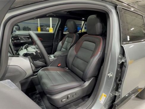 New 2026 Chevrolet Equinox EV RS image 12