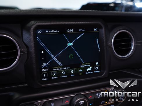 Used 2022 Jeep Wrangler Unlimited Sahara w/ LED Lighting Group AWD/4WD image 38