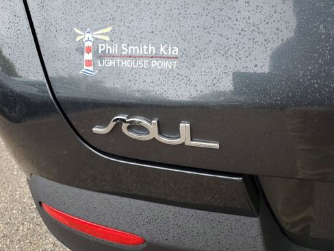 Used 2021 Kia Soul S image 8