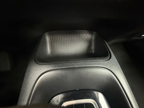 Used 2023 Toyota Corolla LE image 28