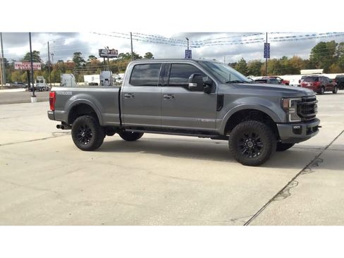 Used 2021 Ford F250 Lariat image 2