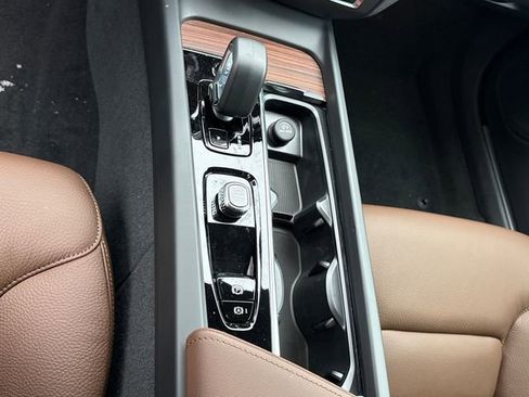 New 2026 Volvo V60 B5 Cross Country Plus w/ Climate Package image 17