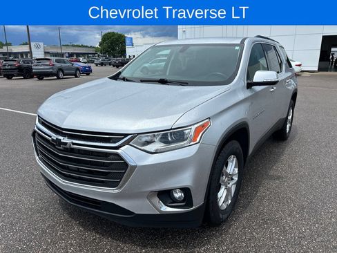 Used 2020 Chevrolet Traverse LT FWD image 4