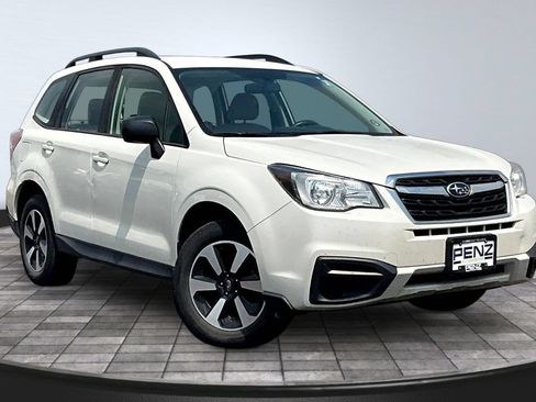 Used 2018 Subaru Forester 2.5i w/ Alloy Wheel Package AWD/4WD image 3