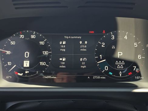 Certified 2024 Land Rover Discovery Metropolitan Edition AWD/4WD image 21