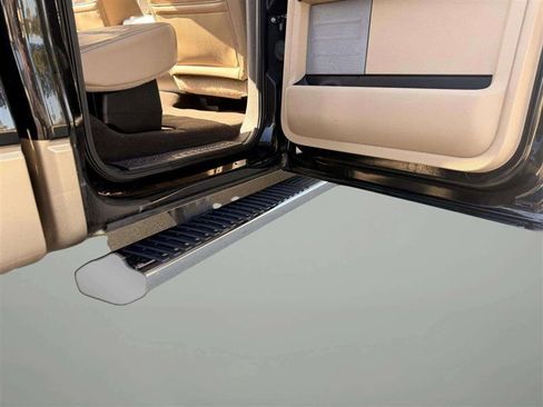 Used 2013 Ford F150 Lariat w/ Luxury Equipment Group image 21