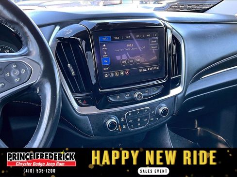 Used 2020 Chevrolet Traverse LT w/ Driver Confidence II Package image 6