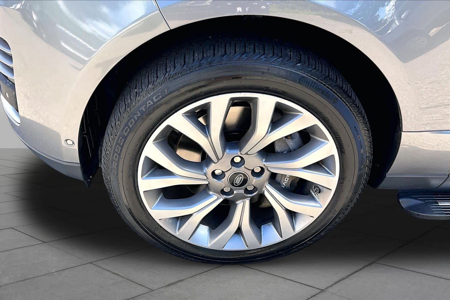 Used 2020 Land Rover Range Rover HSE AWD/4WD image 11