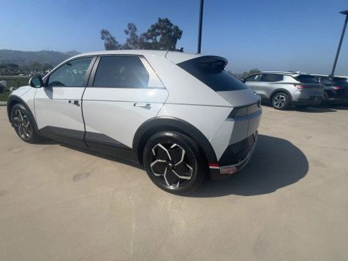 Used 2024 Hyundai Ioniq 5 SEL image 6
