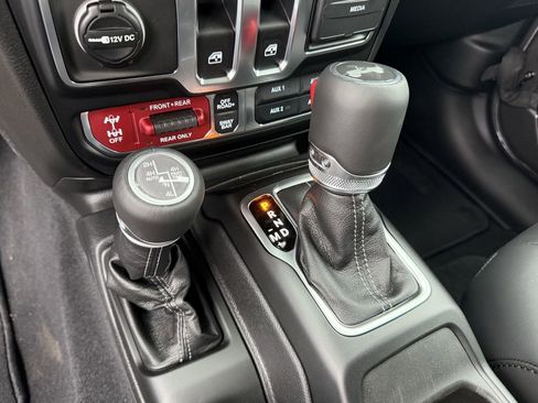 New 2026 Jeep Wrangler Rubicon w/ Xtreme 35 Tire Package image 20