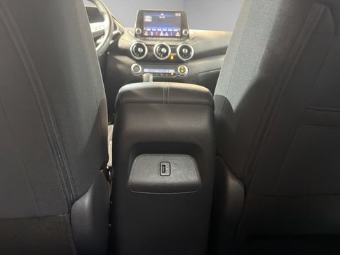 Used 2020 Nissan Sentra SV FWD image 17