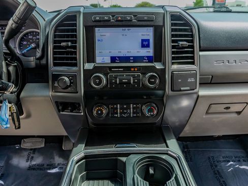 Used 2021 Ford F250 XLT w/ XLT Premium Package image 23