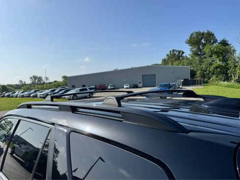 Used 2025 Honda Pilot Elite image 6