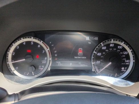Used 2023 Toyota Highlander L FWD image 10
