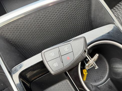 Used 2025 Chevrolet Equinox LT image 22