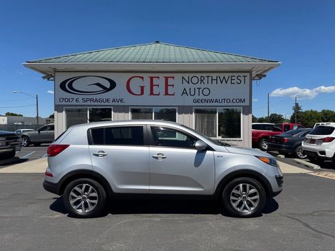 Used 2015 Kia Sportage LX AWD/4WD image 2