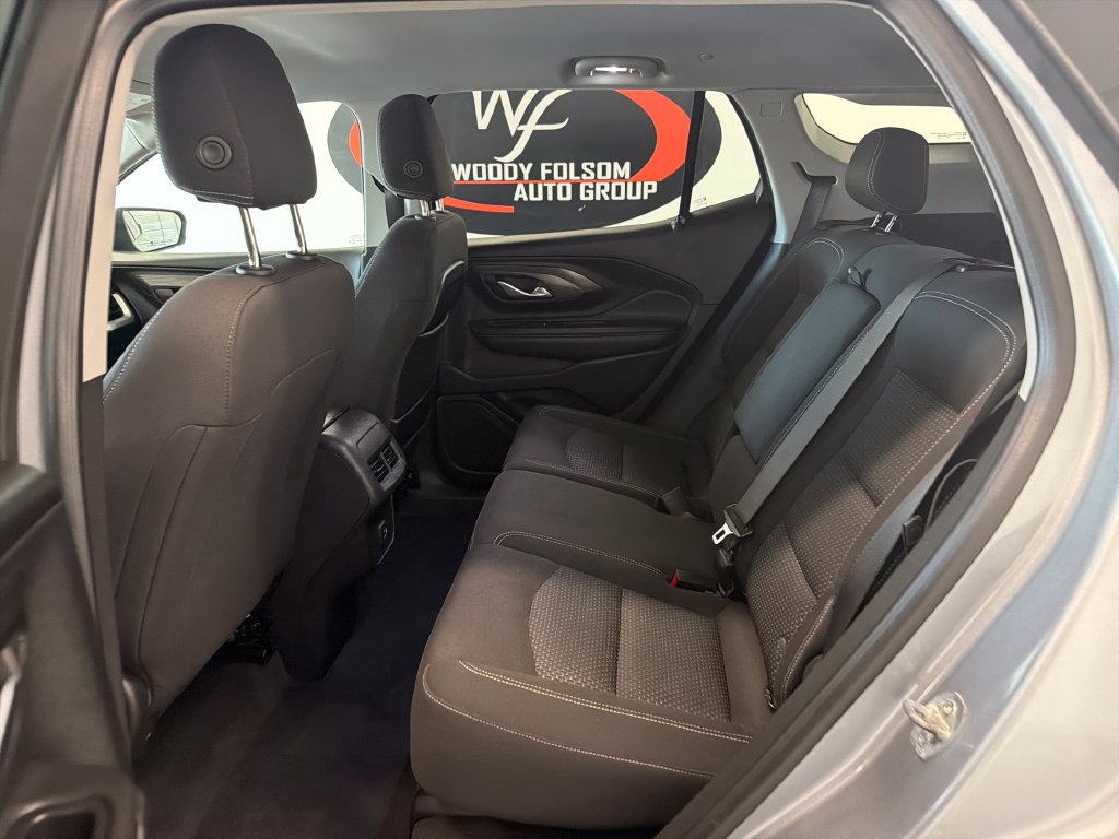 Used 2023 GMC Terrain SLE w/ Driver Convenience Package FWD image 16