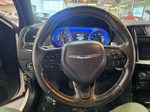 Used 2017 Chrysler 300 S RWD image 10