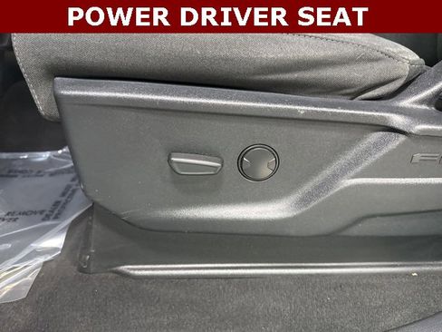 Used 2024 Ford F250 XLT image 3