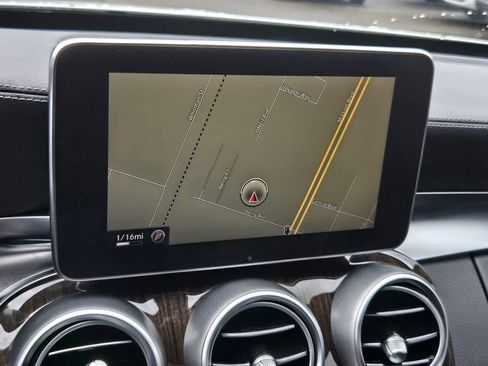 Used 2015 Mercedes-Benz C 300 Sedan image 18