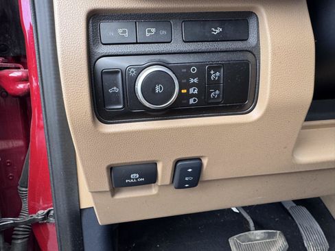 Used 2023 Ford F250 Lariat w/ Sport Appearance Package AWD/4WD image 13