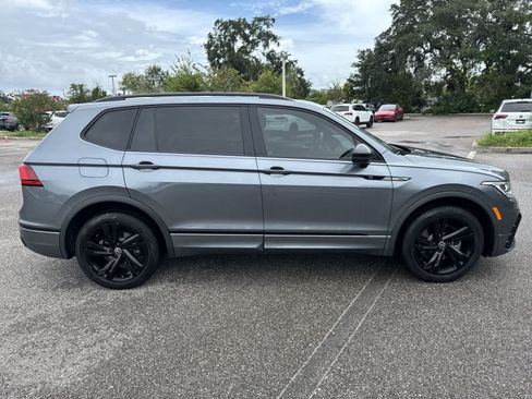 Used 2024 Volkswagen Tiguan SE R-Line FWD image 15