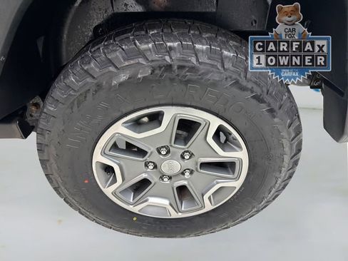 Used 2015 Jeep Wrangler Rubicon w/ Dual Top Group image 16