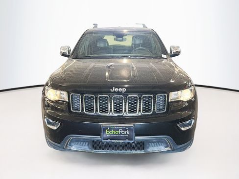 Used 2018 Jeep Grand Cherokee Limited AWD/4WD image 2