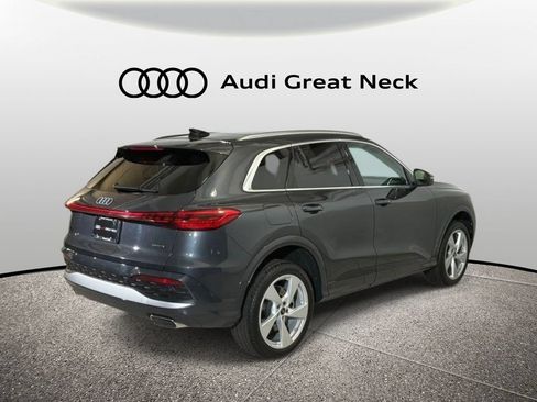 Used 2025 Audi Q5 Premium w/ Premium Plus AWD/4WD image 8