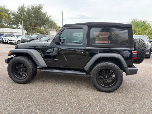 Used 2022 Jeep Wrangler Sport AWD/4WD image 7