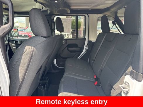 Used 2025 Jeep Wrangler Unlimited Sport AWD/4WD image 14