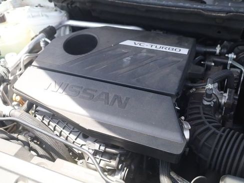 Used 2023 Nissan Rogue SV AWD/4WD image 7