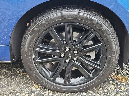 Used 2022 Ford Edge ST-Line image 9