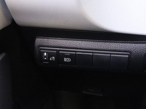 Certified 2023 Toyota Corolla SE w/ SE Premium Package image 19